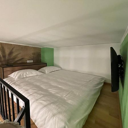 Central Apartment With 2 Bedrooms And 2 Bathrooms Oradea Zewnętrze zdjęcie