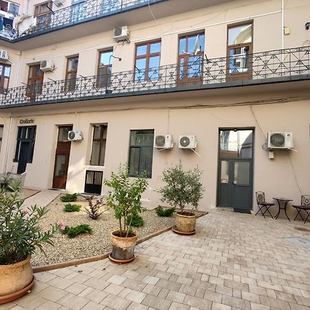 Central Apartment With 2 Bedrooms And 2 Bathrooms Oradea Zewnętrze zdjęcie